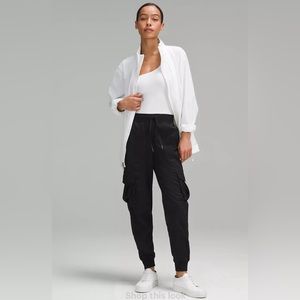 🆕Lululemon🍋 Dance Studio Relaxed-Fit Mid-Rise
Cargo Jogger Colour Black Sz M
